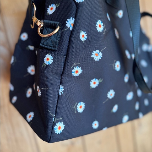 Alice and Olivia Daisy Print Duffel Tote Bag Black - Picture 9 of 13